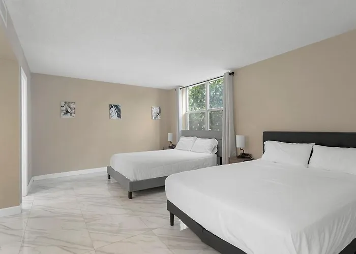 Bay Harbor Sunset Apt 2A